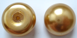 16MM IMITATION ROUND BUTTON TOP GOLD PEARLS