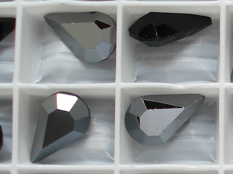 13X7.8MM (4300) JET-HEMATITE PB PEARS