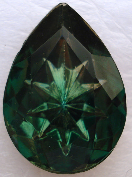 18X13MM (4321/2) STAR BURST GREEN TOUR PENDALOQUE