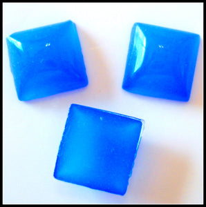 8MM (2400) BLUE CALCEDONY SQUARE CABOCHONS