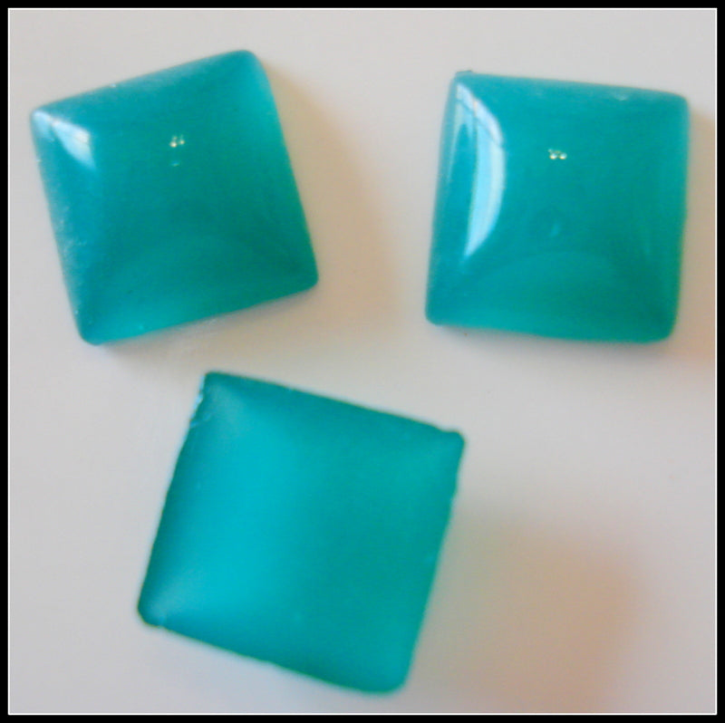 8MM (2400) CHRYSOPHASE SQUARE CABOCHONS