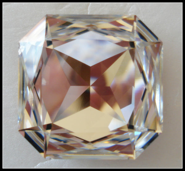 23MM (4675) CRYSTAL SQUARE OCTAGONS