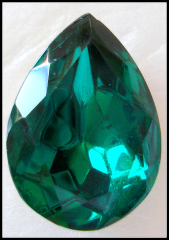 18X13MM (4320/2) TTC EMERALD PENDALOQUES