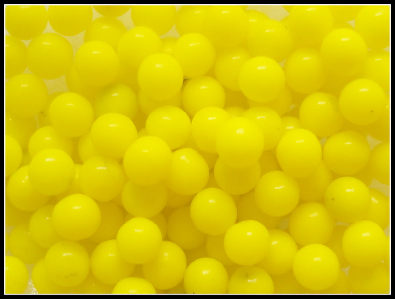 3.0MM (8988) UNDRILLED OPAQUE YELLOW BALLS