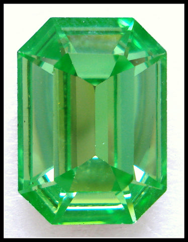 18X13MM (4600) PERIDOT CUSHION OCTAGONS