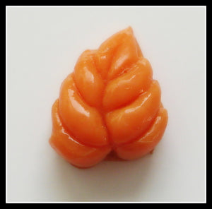 10X7MM PLASTIC CORAL COLOR LEAVES