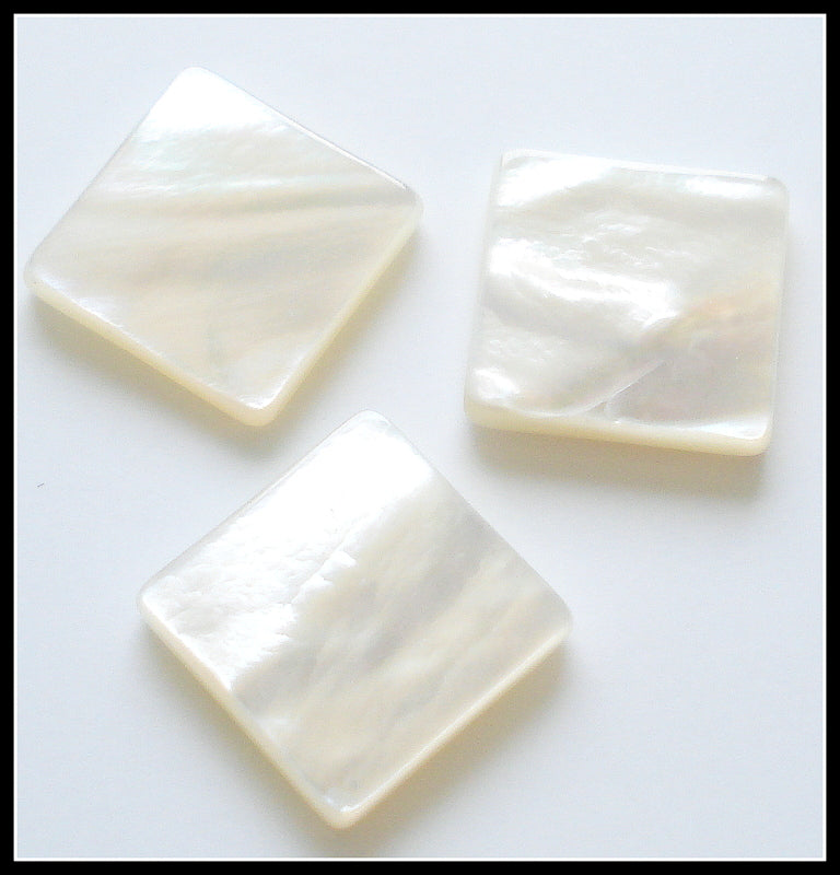 12MM MOTHER OF PEARL SQUARES