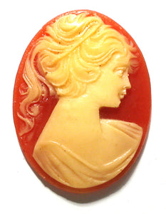 40X30MM STONE CAMEO OVAL RIGHT FACING