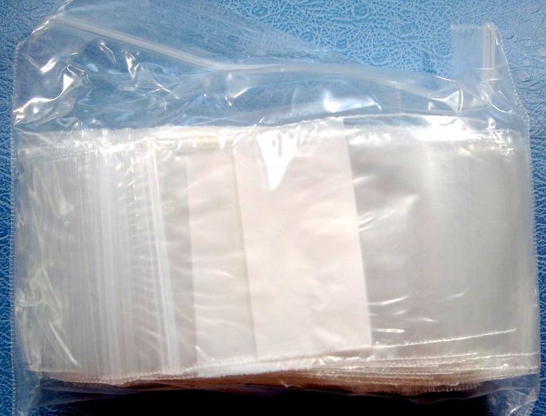 Plastic 2x3 inch; Zipbags w/Writing Block (100 bags)