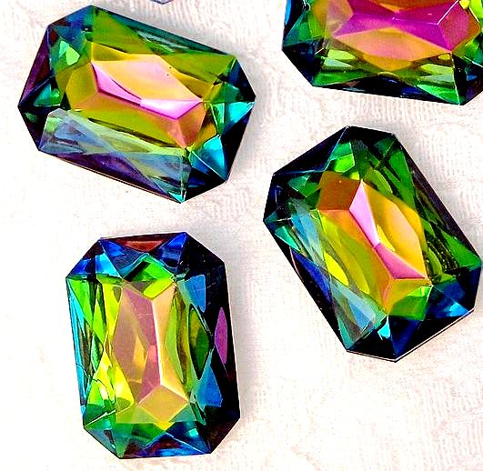 25x18mm (4626/2) Cushion Octagons