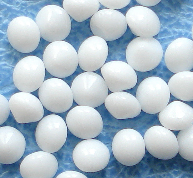 5.25-5.4mm (3189) (24ss) Chalk White Round Buff Top Doublet 10pk