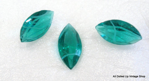 10x5mm (4200) Unfoiled Flawed Emerald Marquise