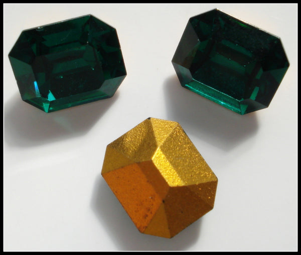 12x10mm (4600) Emerald Cushion Octagon