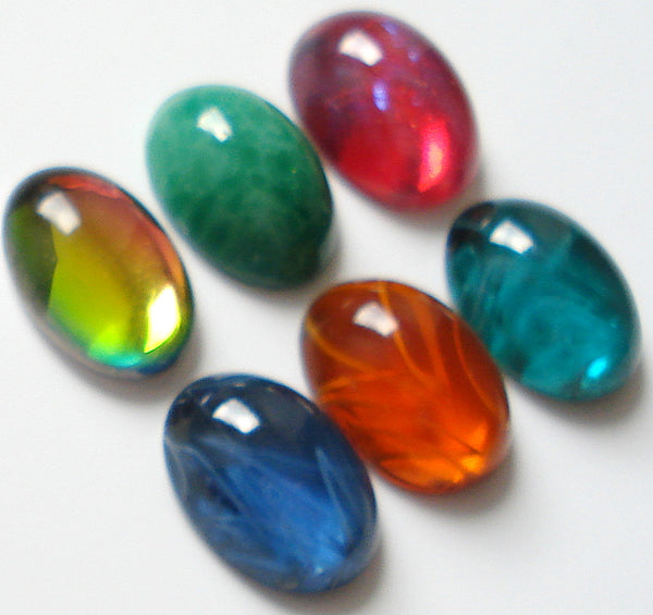 14x10mm (1685) Glass Oval Cabochon (Specialty)