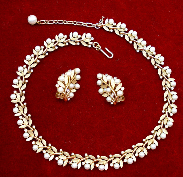 Trifari Set Necklace Earrings