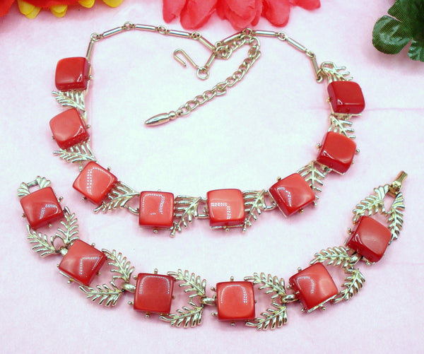 Coro Set Red Square Moonstones