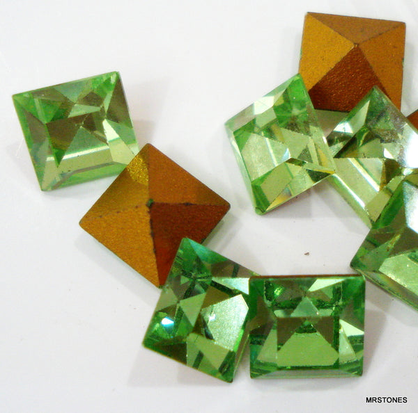 8mm (4400) Peridot Green Square Shape