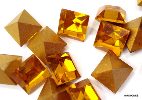 8mm (4400) Topaz Square Shape
