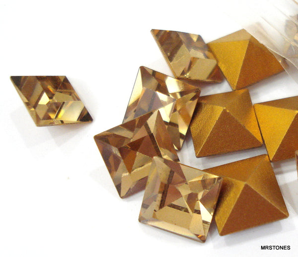 8mm (4400) Light Colorado Topaz Square Shape