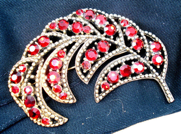 Weiss Signed Siam Leaf 2.5" Brooch