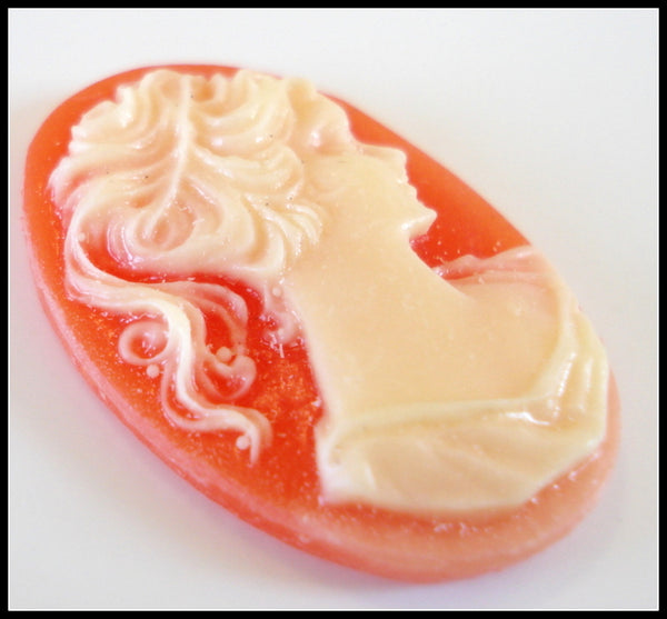 25x18mm Oval Right Facing Oval Cameo Acrylic