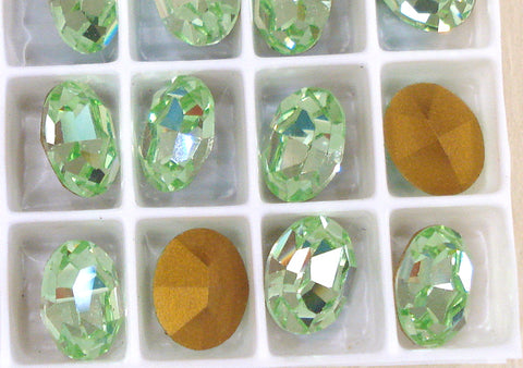 10x8mm (4100) Chrysolite Oval Shape