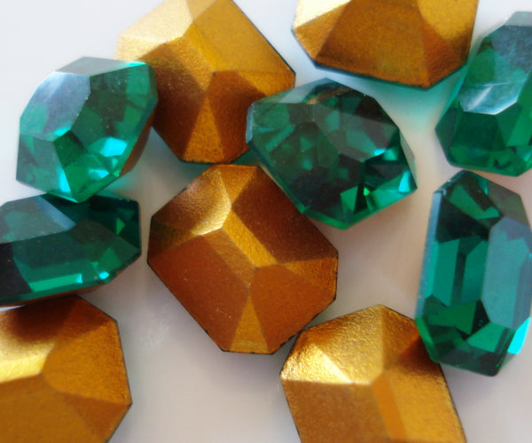 8x6.5mm (4600) Emerald Cushion Octagon