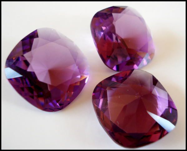 20mm (4470) Amethyst Unfoiled Antique Square