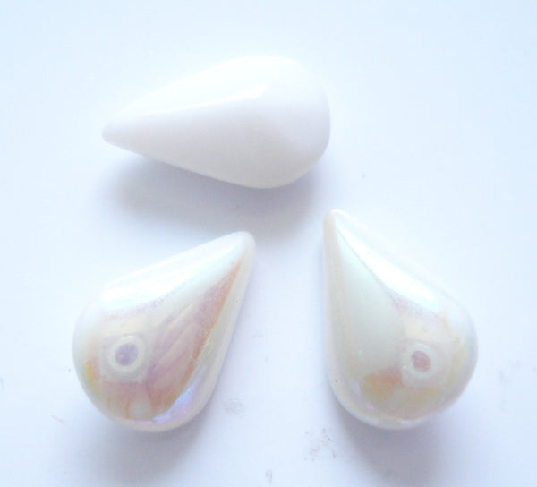 10x6mm (3101) Chalk White AB Pear Shape Buff Top Doublet