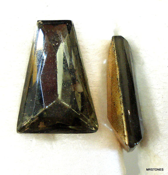 18x13x6mm (4700/2) Black Diamond Tapered Keystone Baguette