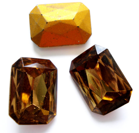 18x13mm (4626/2) Colorado Topaz Cushion Octagon