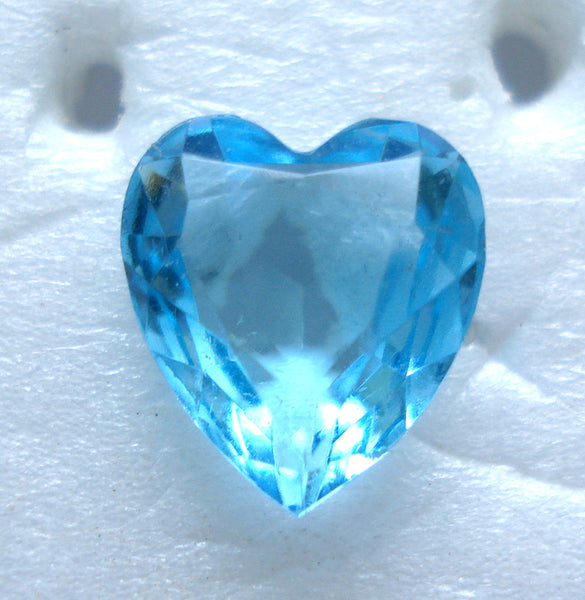 11x10mm (4800) Aqua Heart Shape Unfoiled