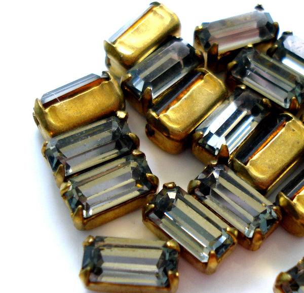 8x4mm (4600) 8x4mm Black Diamond Cushion Octagon in Brass Setting
