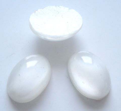 10x7mm (2195) White Moonstone Oval Cabochon