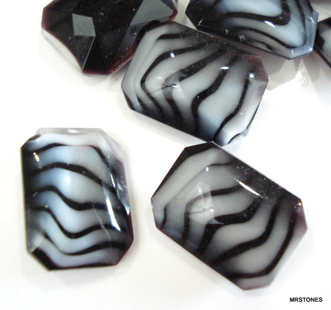 18x13mm (3436) Black White Zebra Stripe Cushion Octagon Buff Top Doublet