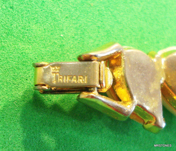 Crown Trifari Bracelet Faux White Pink Pear Pearls