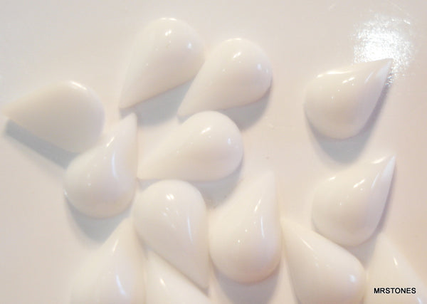 8x5mm (2390/2) Chalk White Pear Shape Cabochon