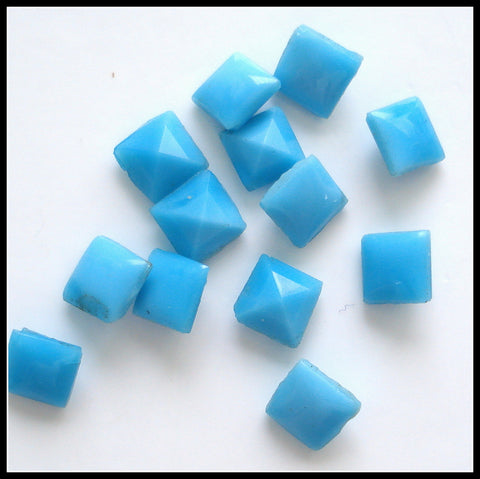 4mm (2043) Glass Turquoise Square Buff Top Doublet