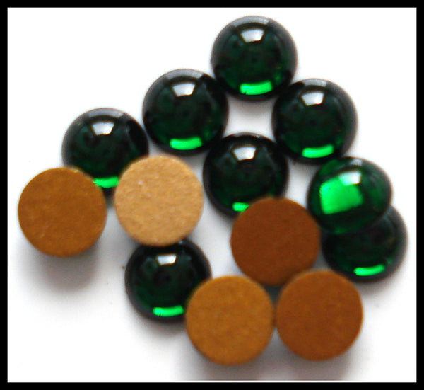 4mm (2194) Medium Emerald Round Cabochon