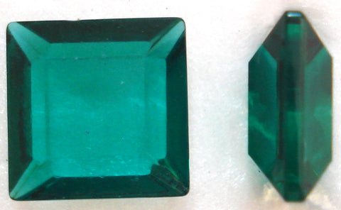 8mm (4404/2) Emerald Channel Cut Square Unfoiled