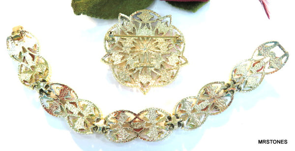 Sarah Coventry Set Faux Jade Cornelian Brooch Bracelet