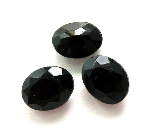 10x8mm (4130/2) TTC Jet Black Un-foiled Oval Shape