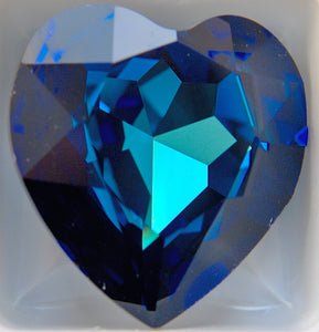 14mm (4916) Bermuda Blue Unfoiled Heart Shape